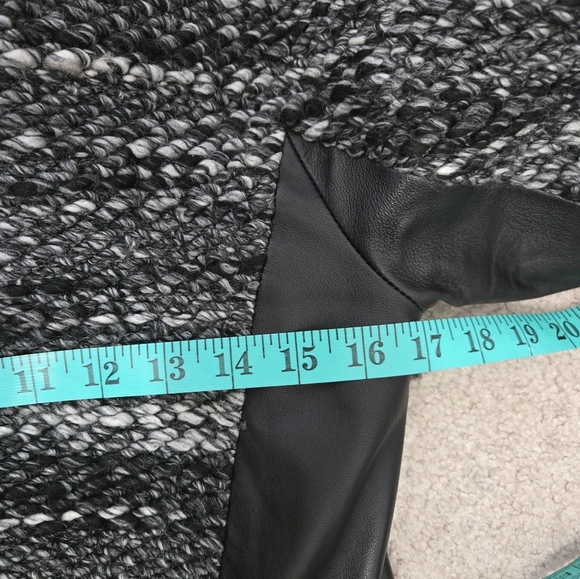 DANIER Black and White Wool Knit and Genuine Leather Moto Jacket. Size XS - Picture 13 of 14